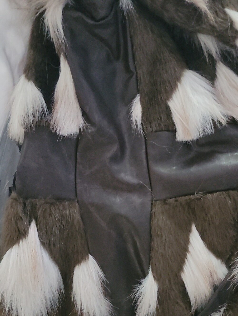 Betsey Johnson Brown and White Faux Fur Long Coat VINTAGE S COLLECTIBLE - Picture 17 of 17